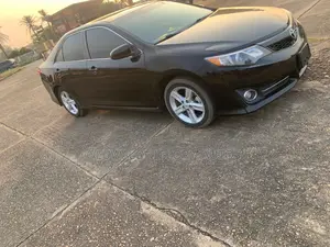 Toyota Camry SE 4dr Sedan (2.5L 4cyl 6A) 2013 Black
