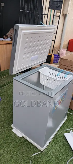 Skyrun 145l Chest Freezer – Perfect for Small Shops