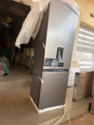 Large Bottom Freezer Hisense Refrigerator With Water Dispenser