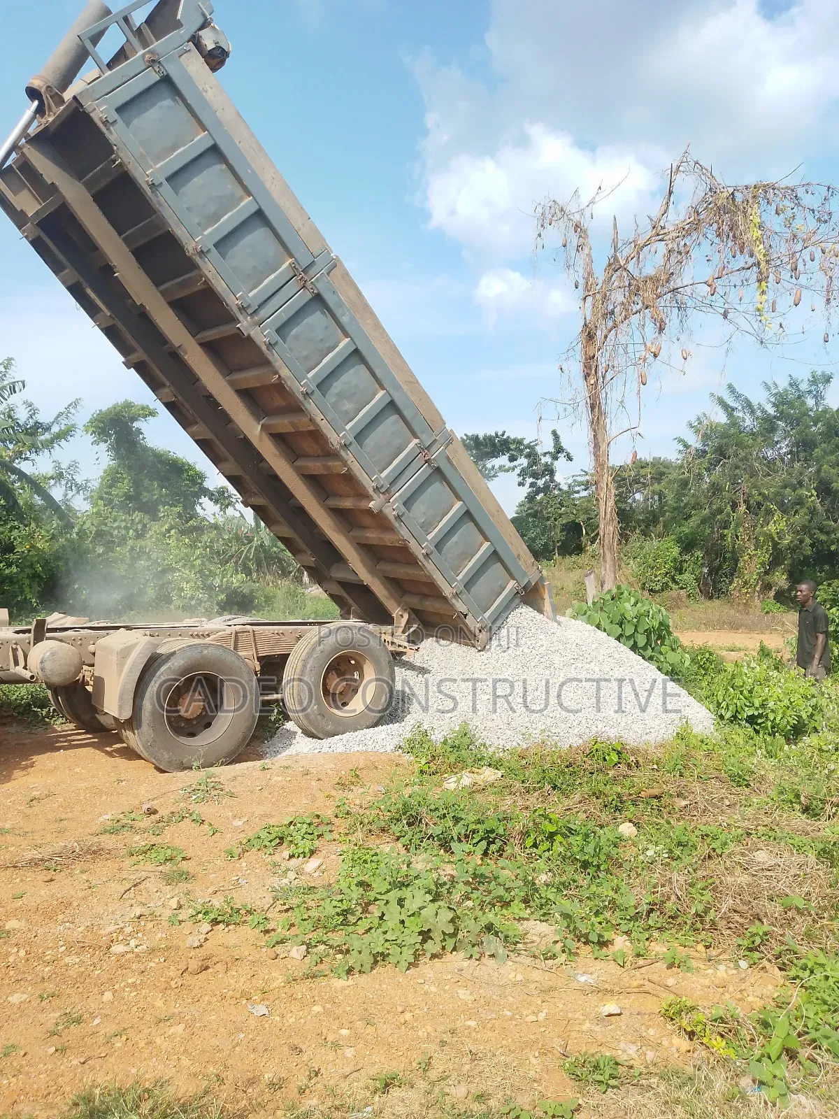 Granite and Chippings (20, 25, 30 Tons)
