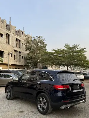 Mercedes-Benz GLC-Class 2016 Blue