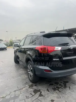 Toyota RAV4 LE 4dr SUV (2.5L 4cyl 6A) 2014 Black