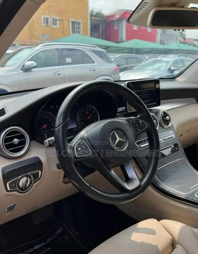 Mercedes-Benz GLC-Class 2016 Black