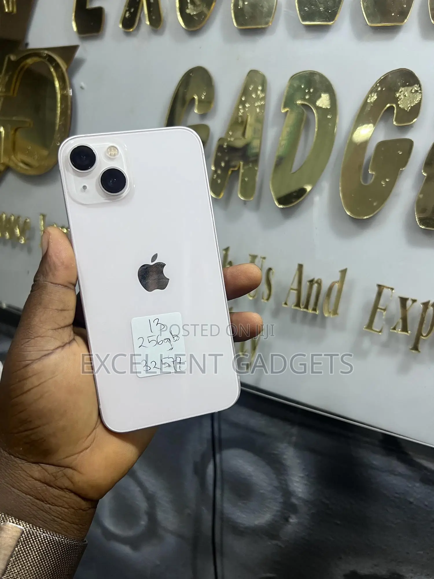 Apple iPhone 13 256 GB Pink