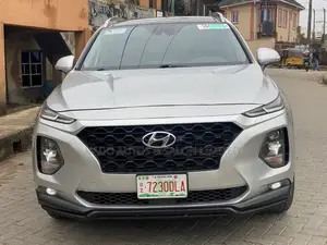 Hyundai Santa Fe 2018 Silver