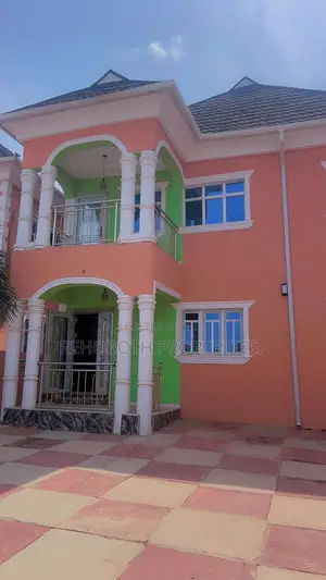 4bdrm Duplex in Ire Akari, Akala Express for rent