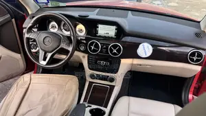 Mercedes-Benz GLK-Class 350 2014 Red