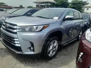 Toyota Highlander Limited V6 4x4 (3.5L 6cyl 6A) 2016 Silver