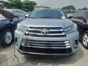 Toyota Highlander Limited V6 4x4 (3.5L 6cyl 6A) 2016 Silver