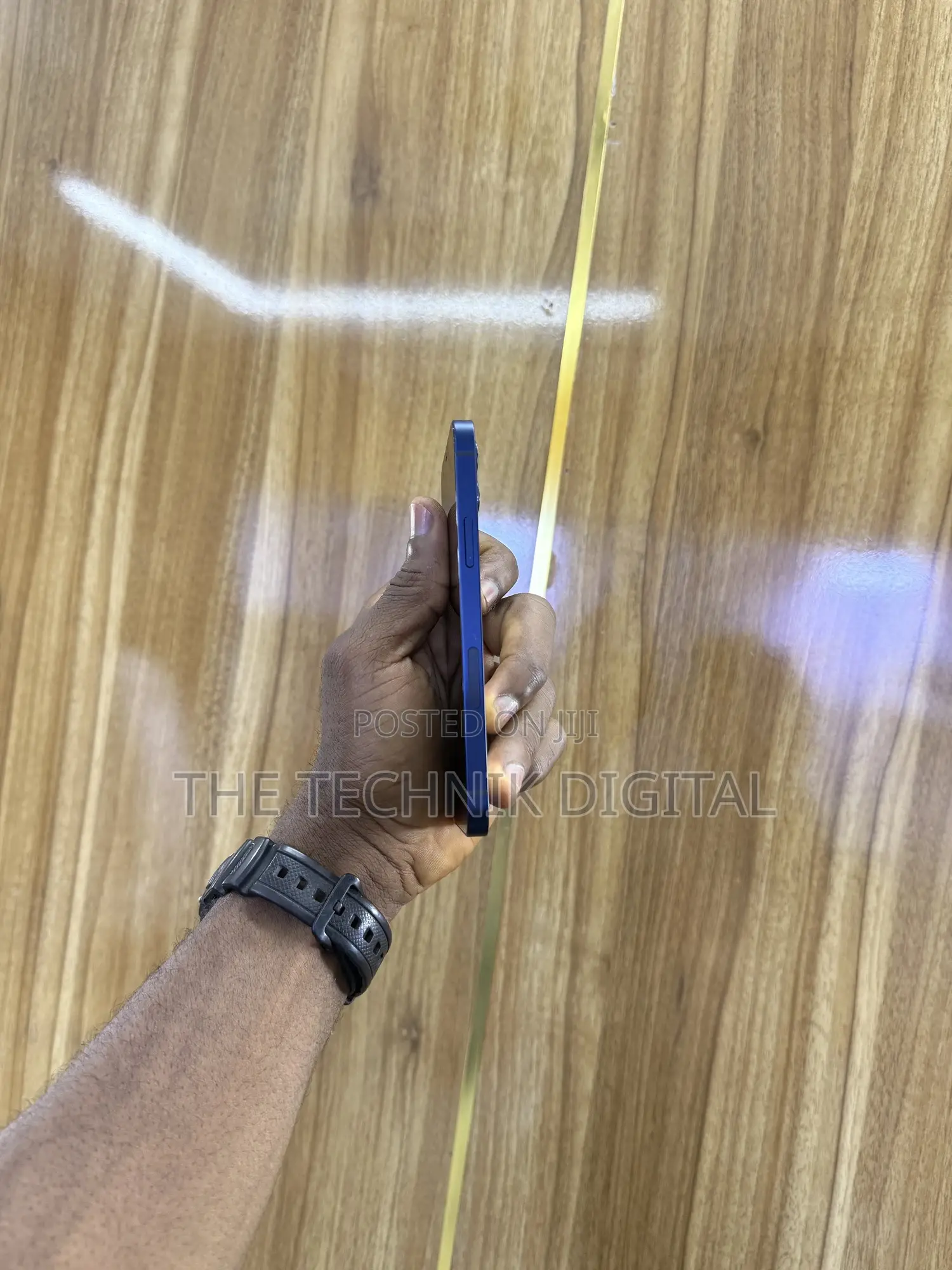 Apple iPhone 12 64 GB Blue