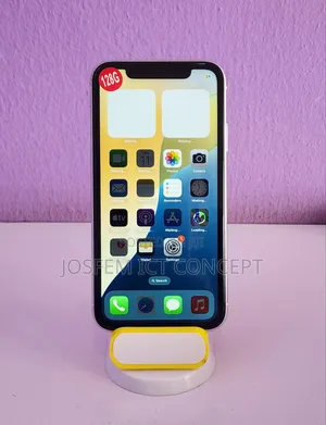 Apple iPhone XR 128 GB White