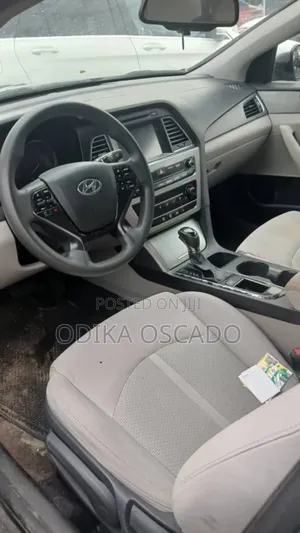 Hyundai Sonata Base Sedan FWD (2.4L 4cyl 6A) 2016 Silver
