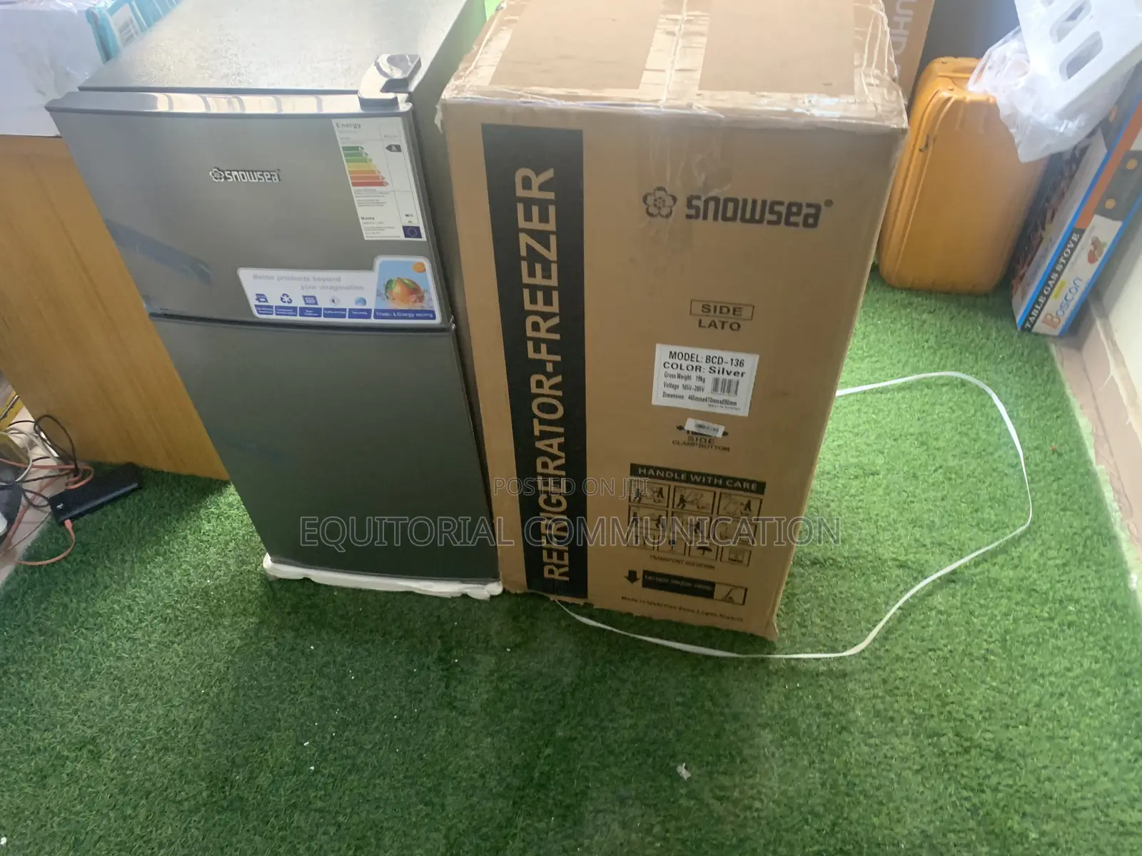 Snowsea 136l Modern Kitchen Refrigerator