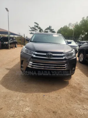 Toyota Highlander Limited 2019 Gray