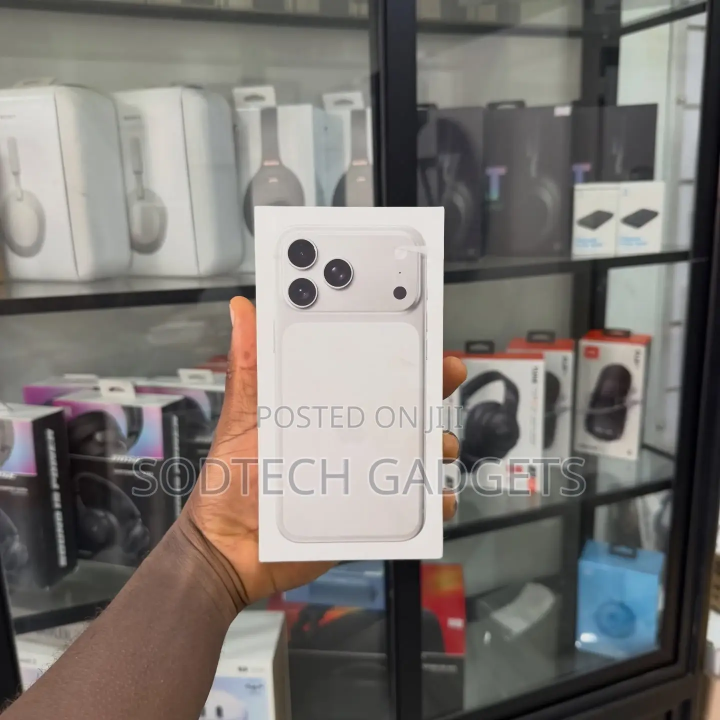 New Apple iPhone 17 Pro Max 256 GB Silver