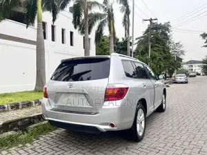 Toyota Highlander Limited 2010 Silver