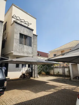 5bdrm Townhouse/Terrace in Life Camp for sale