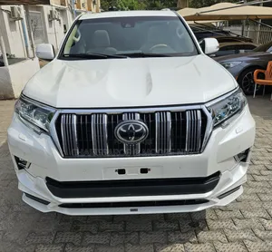 Toyota Land Cruiser Prado 2.7 2023 White