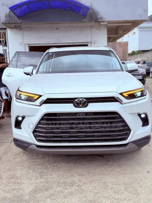 Toyota Highlander Limited AWD 2024 White