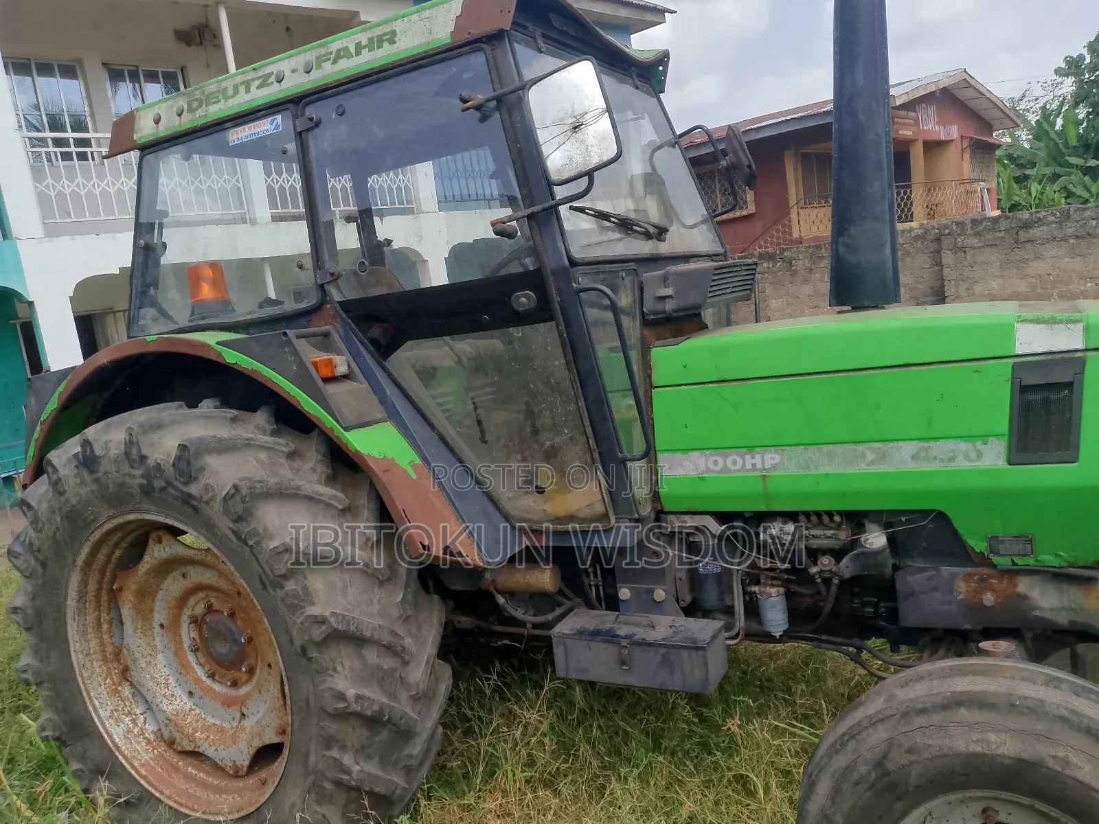 Tractor Manchine