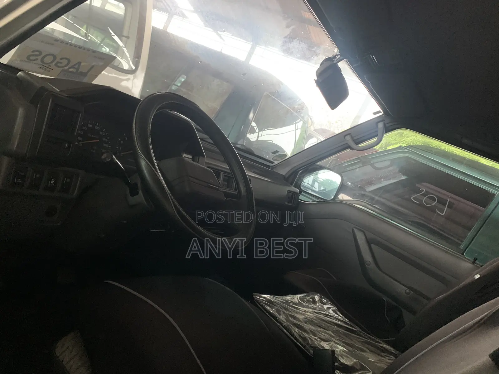 Mitsubishi L300 2002 Silver