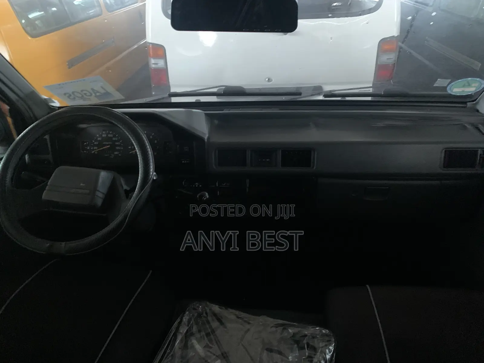Mitsubishi L300 2002 Silver