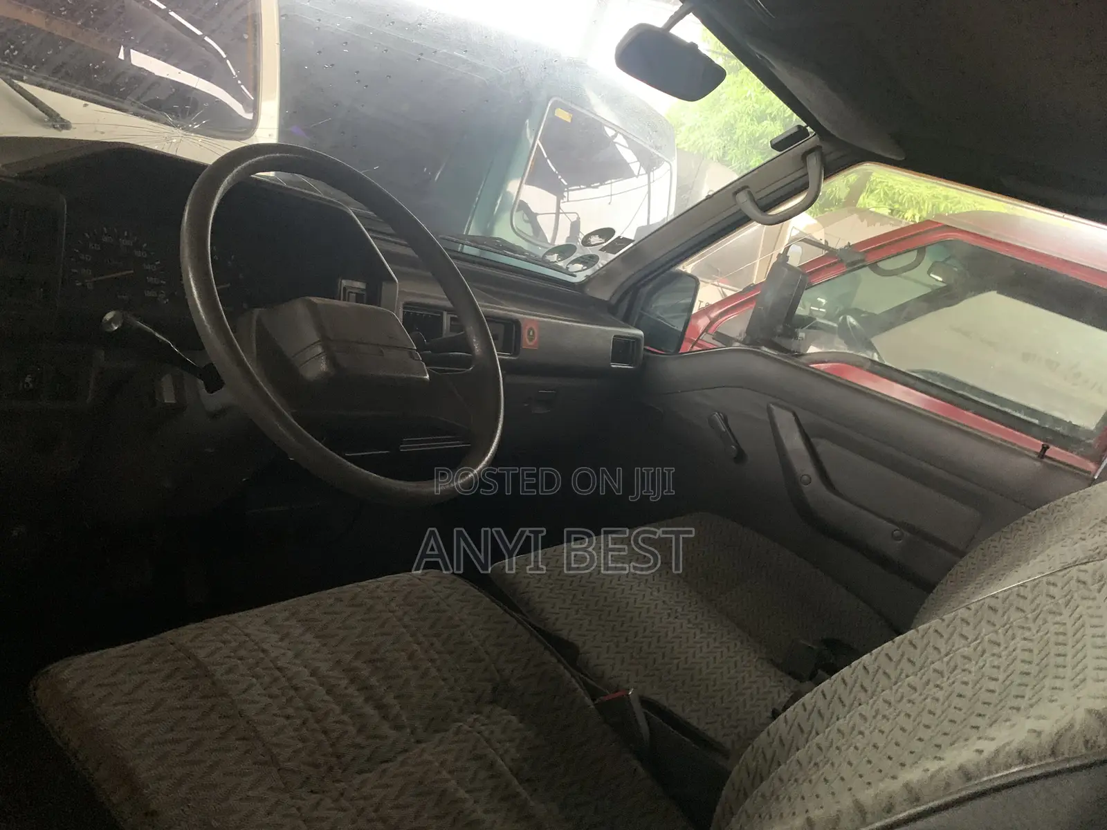 Mitsubishi L300 2002 Silver