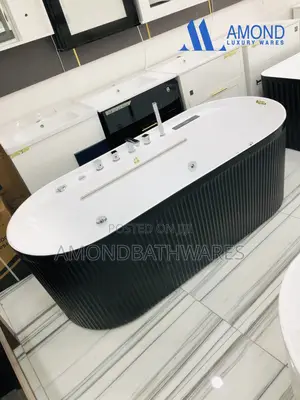 Single Jacuzzi