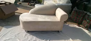 2 Seaters Emotion Cushing