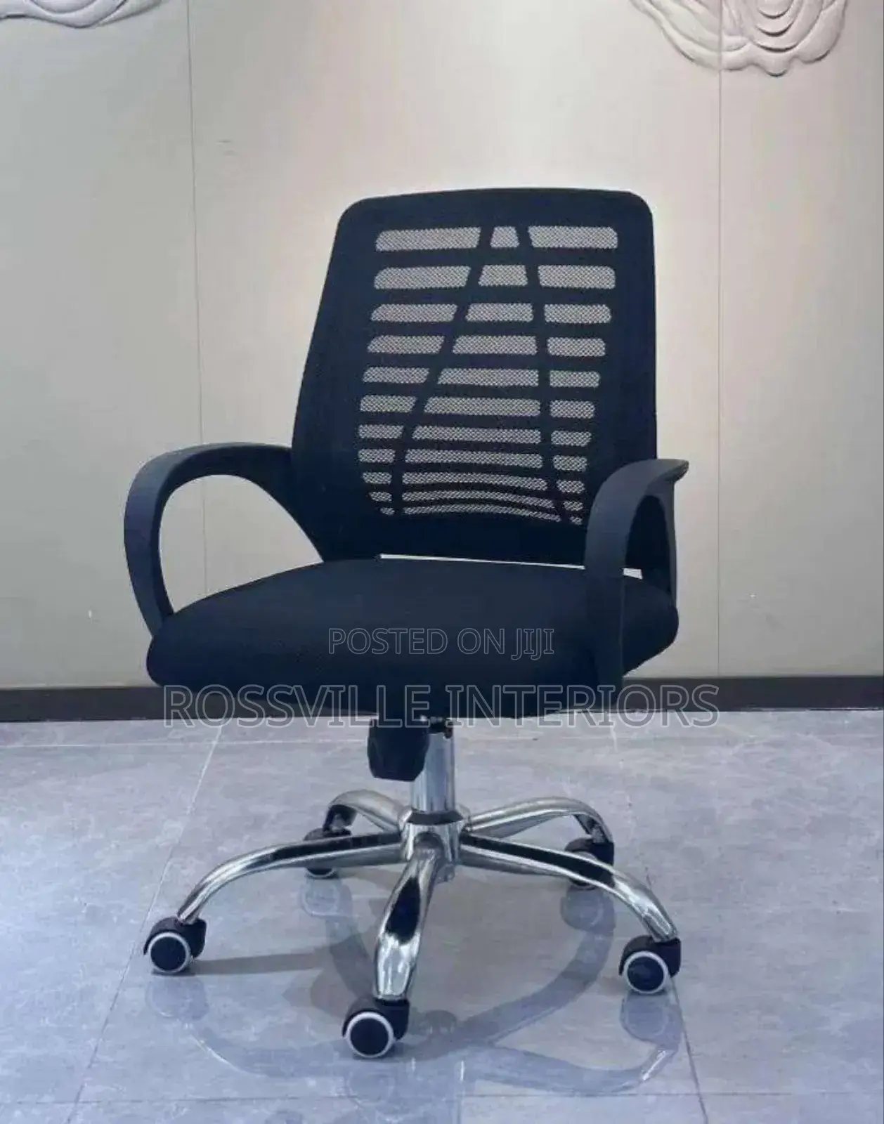 Ergonomic Swivel Office Chair