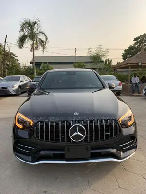 Mercedes-Benz GLC-Class 2022 Brown