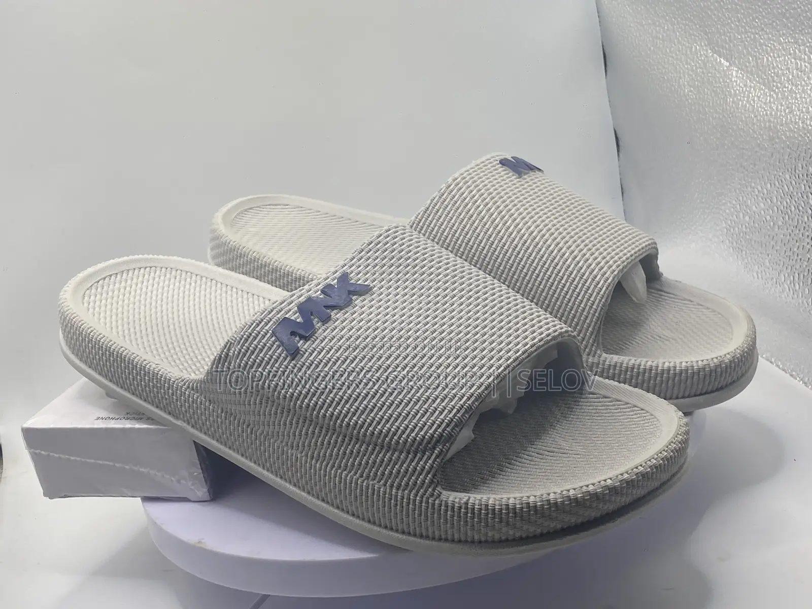 Comfort Luxury Slides