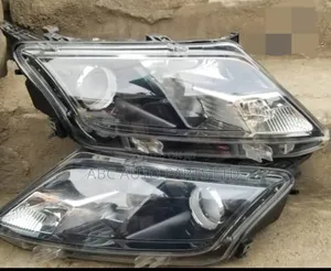 Headlight Ford Fusion 2010