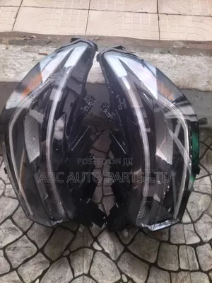 Headlight Ford Explorer 2025