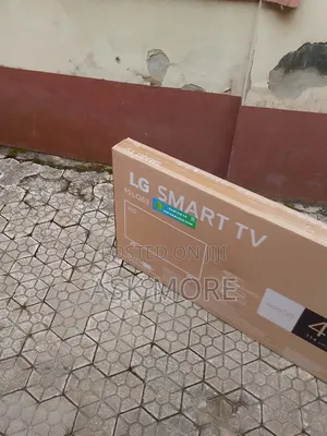 Frameless Lg 45inch Wall-Mounted Smart Tv