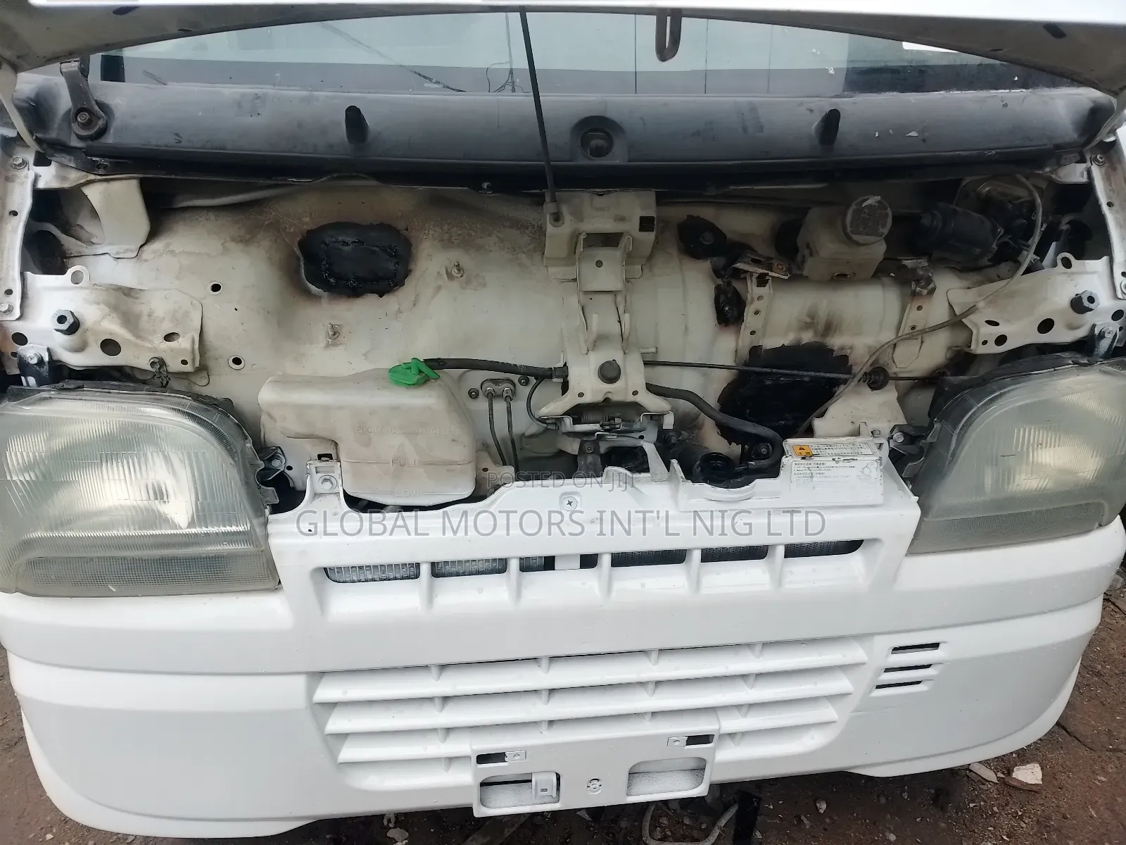 Suzuki APV Minibus 2008 White