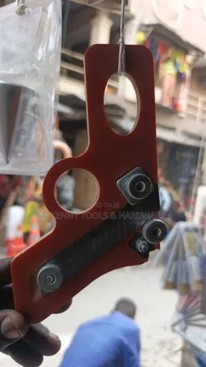 Pvc Pipe Cutter And Chamfering Tool