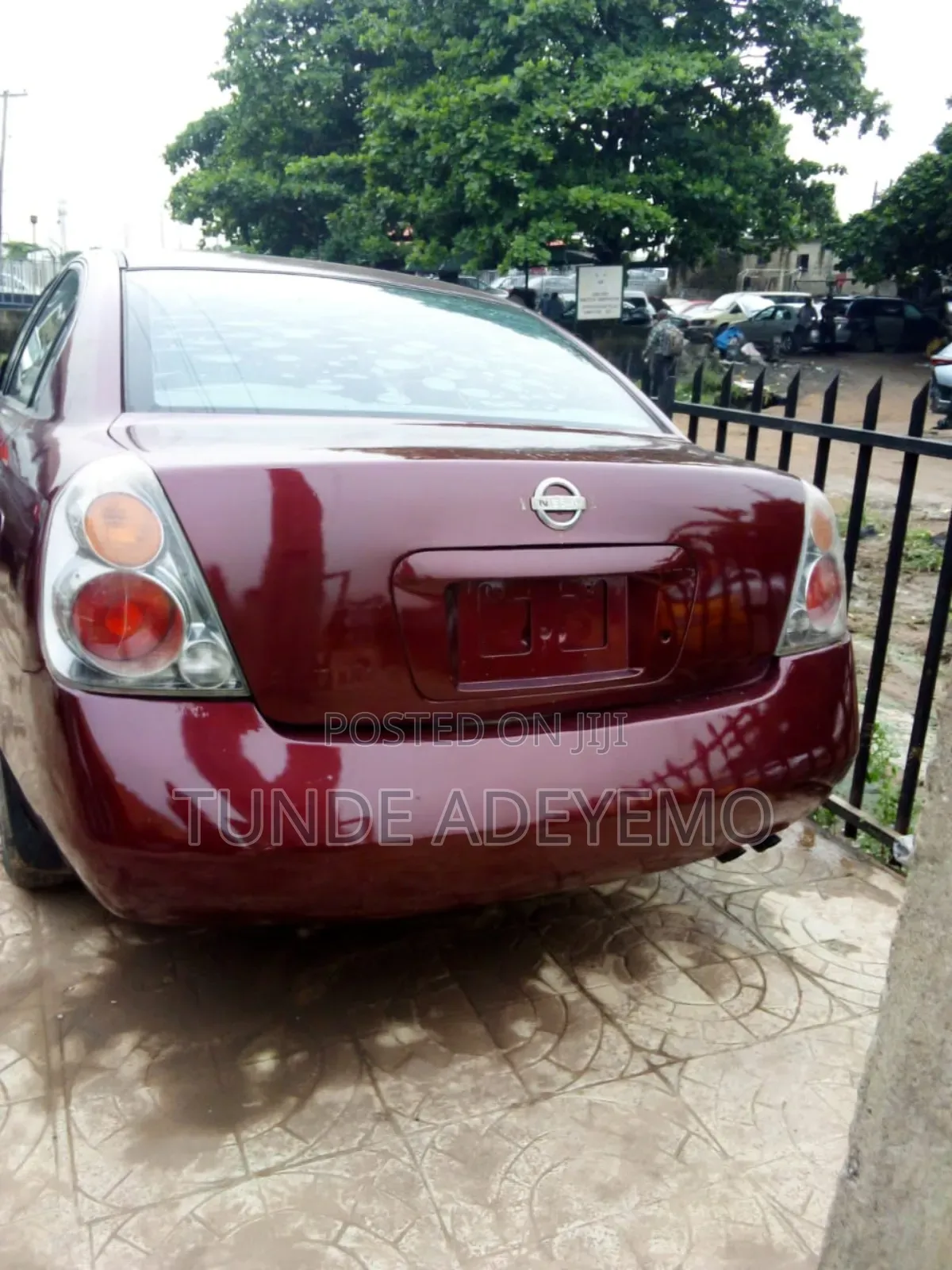 Nissan Altima 2005 Red