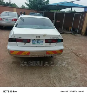 Toyota Camry Automatic 1999 White