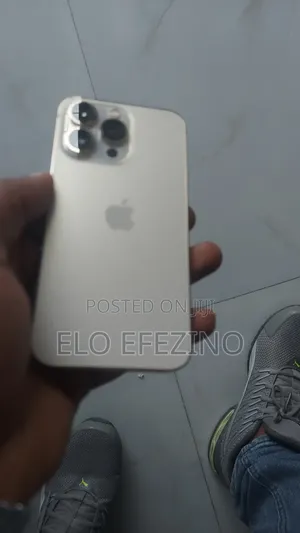 Apple iPhone 15 Pro Max 512 GB Gold