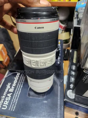 Canon Lens 70-200 F/2.8