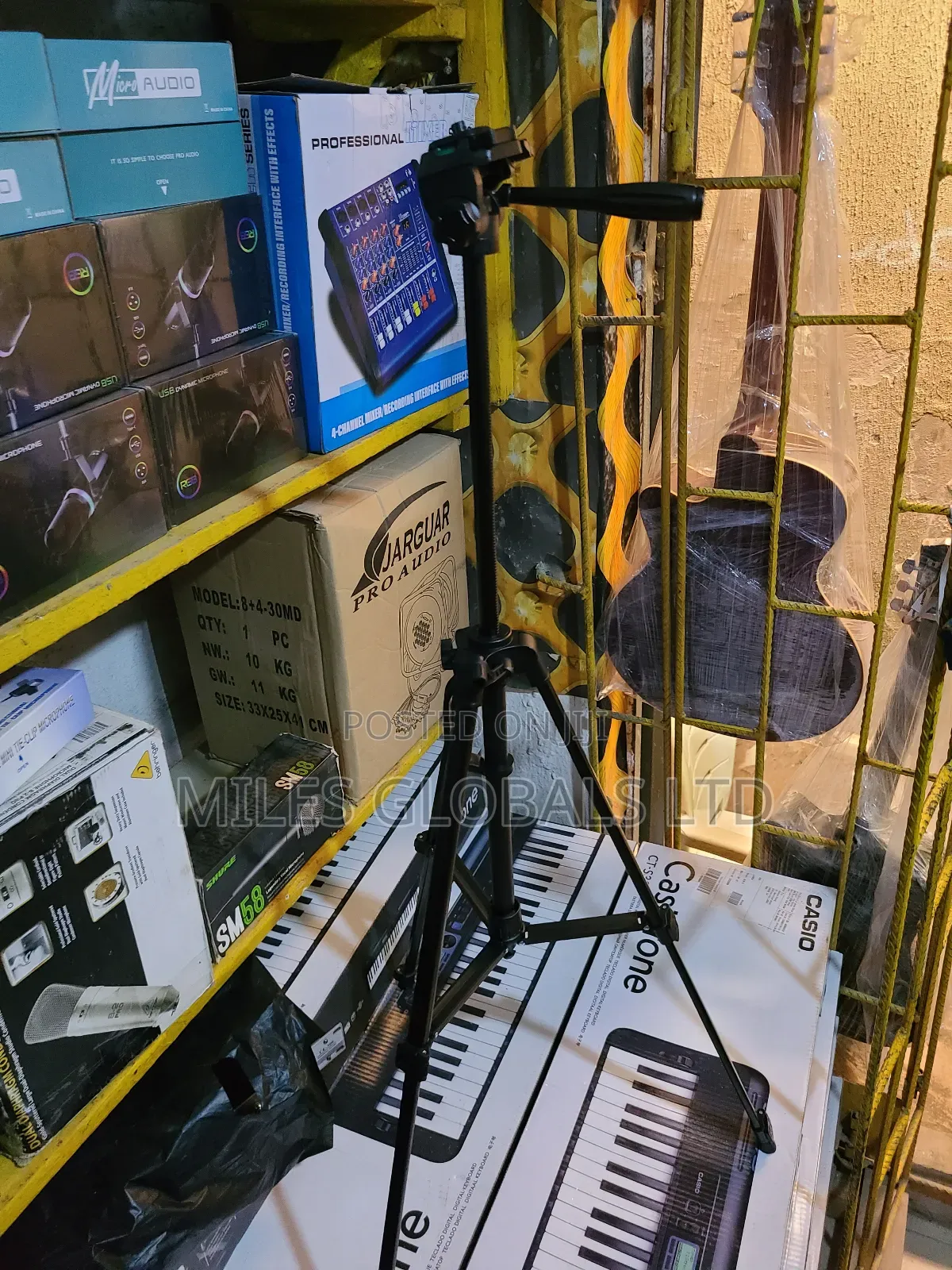 Mini Tripod Stand