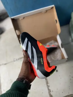 Adidas Predator Boot