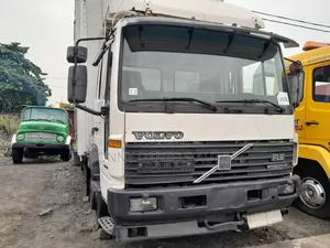 Volvo Fl6 18 Cooling Van Truck