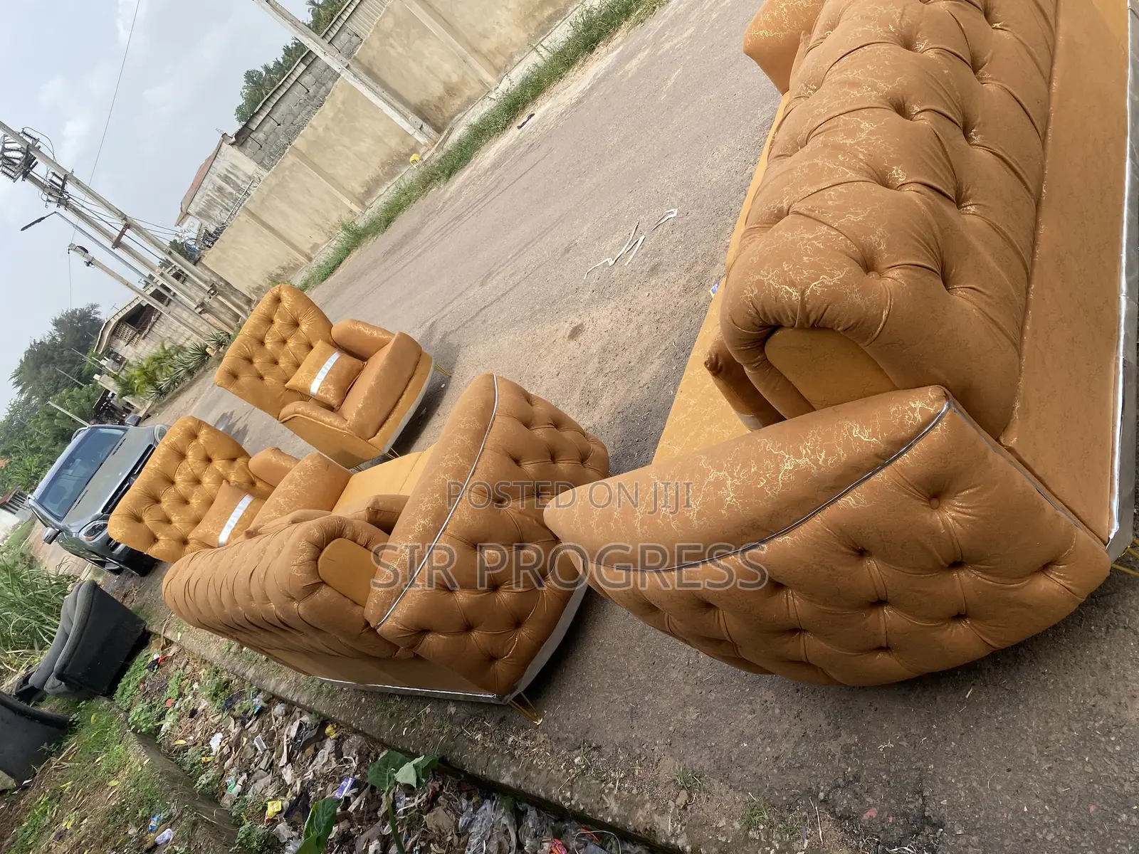 Sensation New Settee With Quality Fabric
