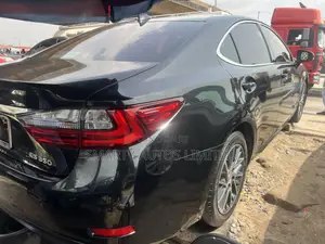 Lexus ES 2017 Black