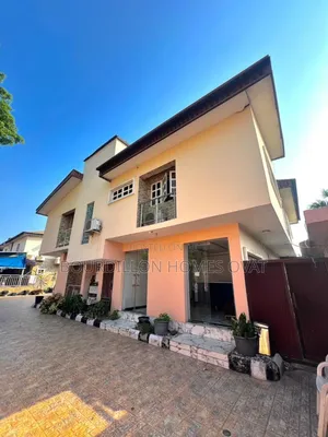 Furnished 17bdrm Apartment in Lekki Phase 1 for rent