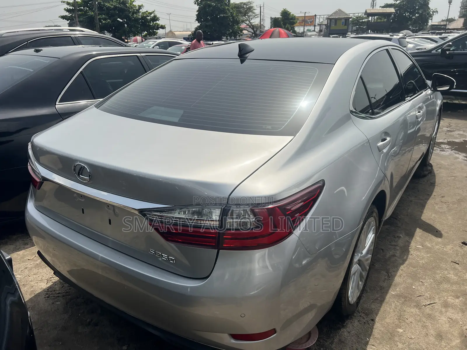 Lexus ES 2017 Silver