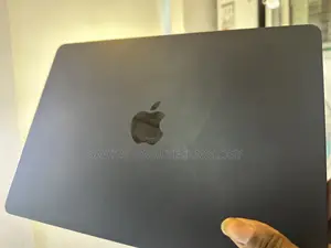 Laptop Apple MacBook Air 2024 M3 13-Inch 16GB Apple M3 SSD 256GB