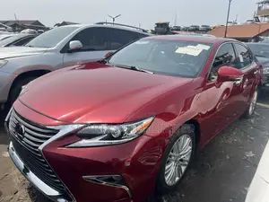 Lexus ES 2017 Red